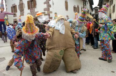 personajes carnaval lanz